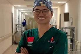 痛心！医生张军桥为救人在坦桑尼亚不幸牺牲！年仅38岁视频封面