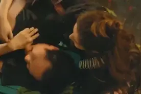 刘亦菲爱上冯绍峰，不仅想跟他结婚，还想和他生孩子