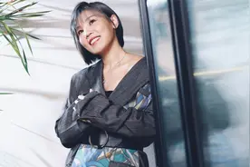 李佳薇终于火了，10年“煎熬”演绎”天后”震撼全场！