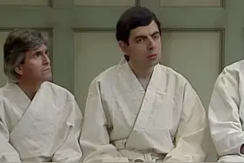 憨豆先生《第32集》｜憨豆爱车被坦克压#憨豆先生 #粉丝一千万上