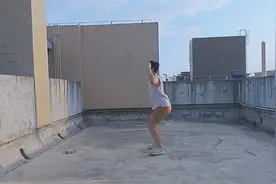 膝盖最爱的3个动作，每天5分钟，腿部有力膝盖强健，爬楼走路都轻