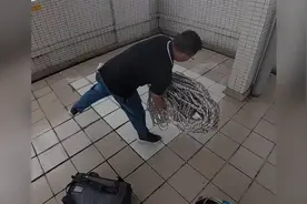 32楼高空作业，如果窗户开在机位这一边，一线空调师风险会少些！