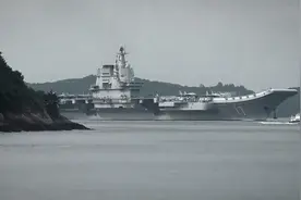 用法新社滤镜看山东舰访港，震撼效果直接上升一个等级 ，山东舰