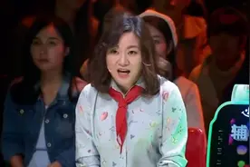 男孩唱歌没歌词开口就震撼众人这是什么天才啊