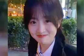 男女情侣甜蜜瞬间，为什么别人谈恋爱可以那么甜蜜到自己就不行呢