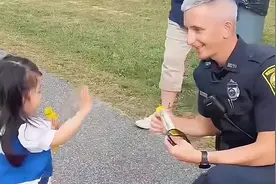 在外国人眼里中国留子不会干坏事的乖宝宝 #搞笑视频解说 #外国人