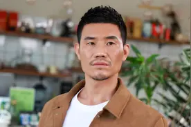 警方通报嘎子哥行拘7天，因穿警服带货被举报，曾诚恳道歉