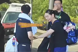 何卓佳为了把莎莎培养成淑女，到底付出了多少努力？