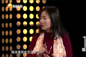鉴宝：大姐带来幅郭沫若书法，专家看完都激动了，这样的真品少见视频封面