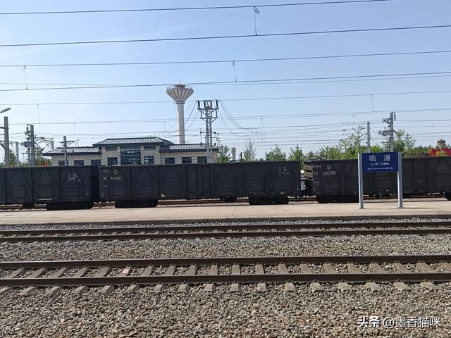浐灞港务区半日游,顺路逛到临潼,然后坐火车回西安