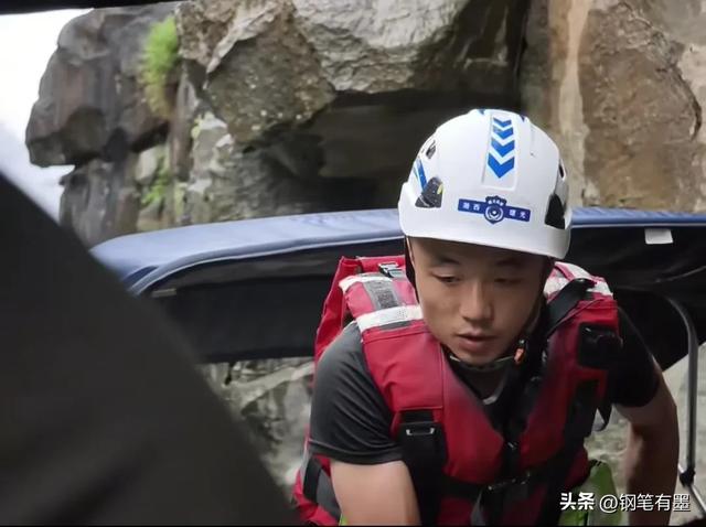 男子广西洞穴潜水,失联120小时获救,降雨水位上升,导致被困