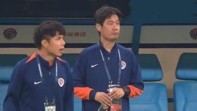 刘彬彬没执行防守，韩鹏也学会甩锅，克雷桑点球没让瓦科，泰山队回原点