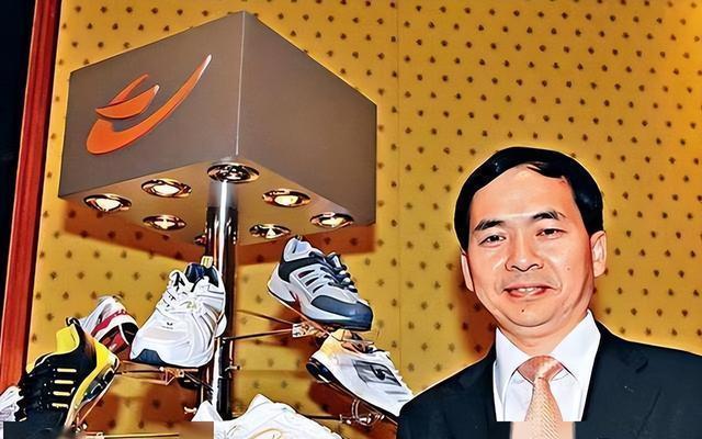 曾被吹上天，如今却跌落神坛的4个国产运动鞋，你穿过哪些？
