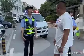 群众求助警察反被怼“你跟我说这儿干啥啊”图片