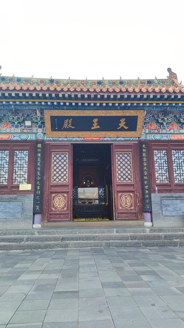来包头的第三天，本想去看看黄河，没去成，附近转了转