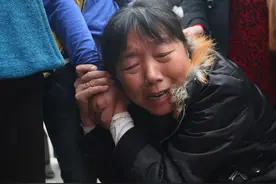 为给孙子出气婆婆踢断孙女肋骨，儿媳默不作声报复，婆婆图片