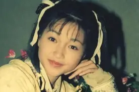 她是黎明最爱的港姐，为抱得美人归送名车，直言只把黎明当哥哥图片