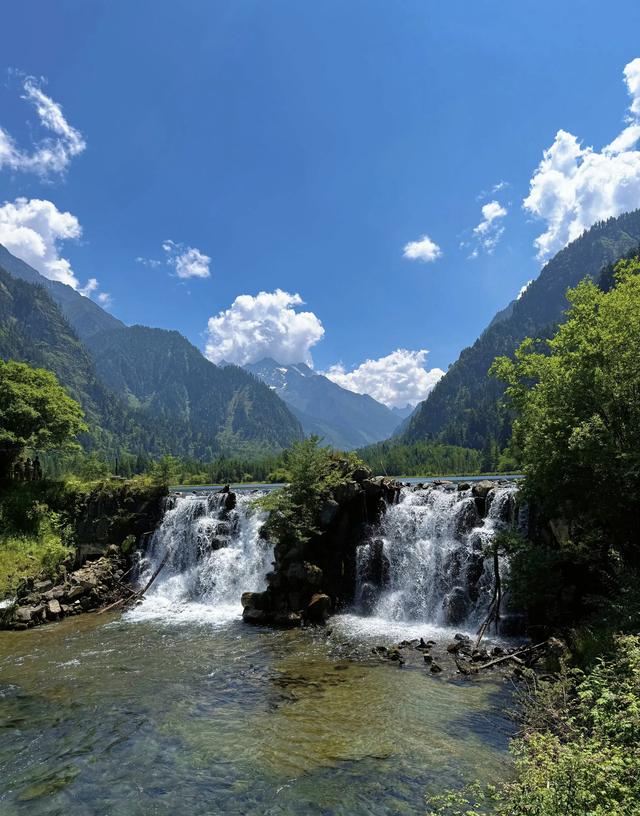 闯入“山水世界” ：毕棚沟，真的很美，很凉！