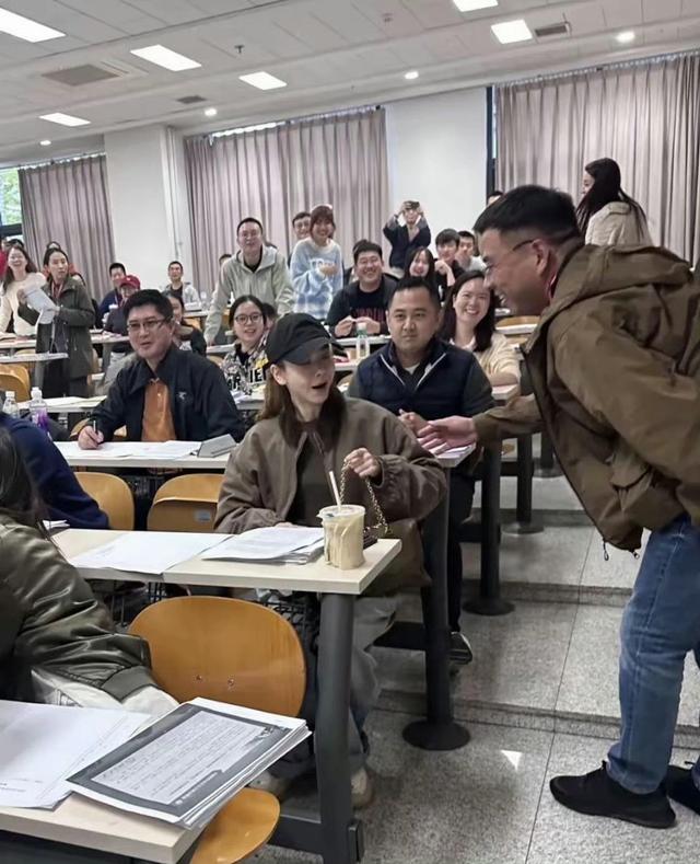明星读EMBA是为了学知识还是混人脉