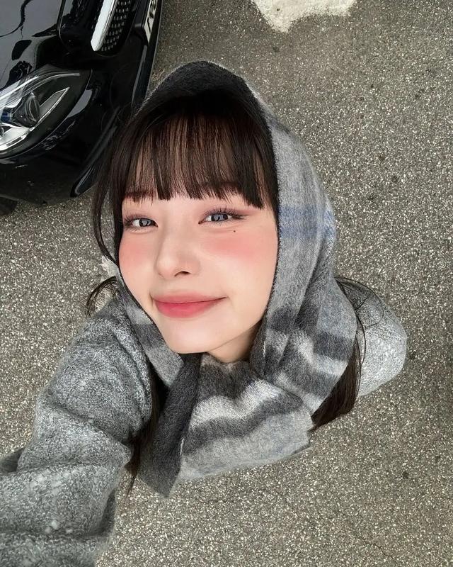 SEO学院风穿搭推荐（ins博主穿搭LOOK｜初秋7套甜美又个性的穿搭）