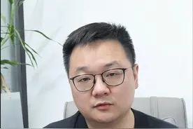 睡觉手麻竟可能暗示四种病症 睡觉手麻可能是身体发出的警...图片