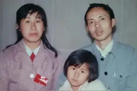 687分北大女状元戴柳，被父亲偷改志愿错失北大，毕业后远走他乡图片