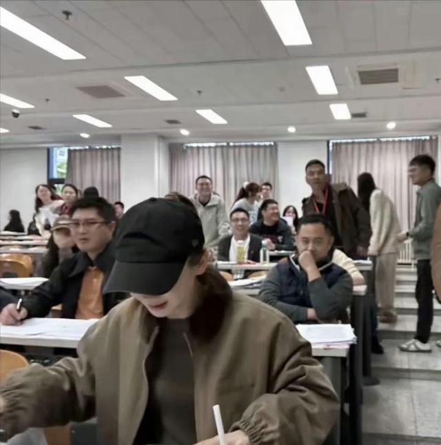 明星读EMBA是为了学知识还是混人脉