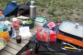 自驾游带什么炊具和餐具？ 1.我带了两副炉具图片