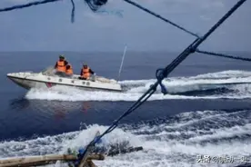 国际上一个神奇现象：美舰遇中国海军不慌，遇上中国渔民扭头就跑图片