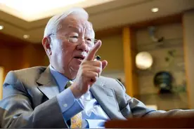 张忠谋讽刺：中国14亿人口，竟然连一颗小小的芯片都造不出来！图片