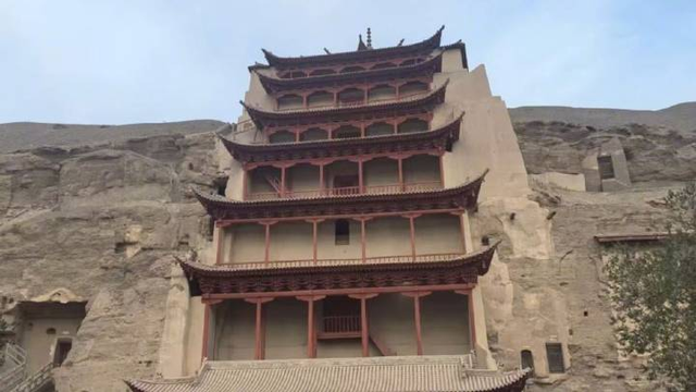 莫高窟回应参观特窟不能跨区购票