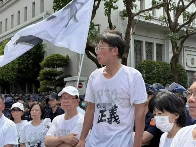 柯文哲妻子要求对其丈夫公平审判
