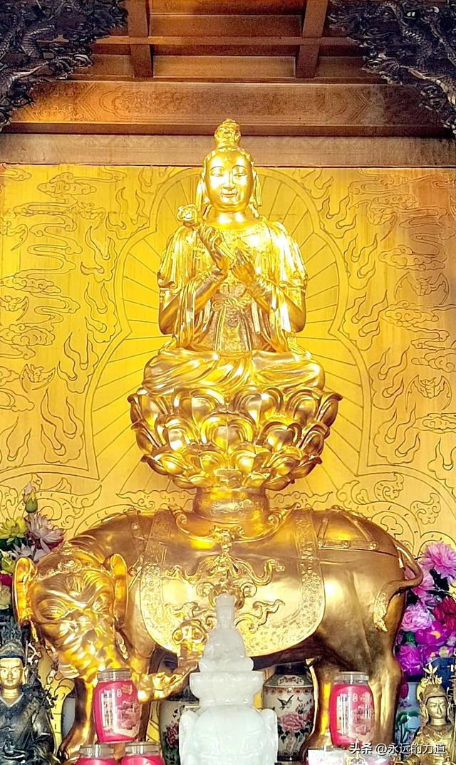 峨眉山金顶·华藏寺