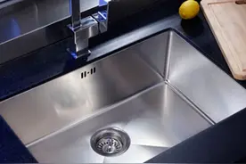 为什么厨房水槽上有个“小洞”？洗了10年碗才发现，...图片