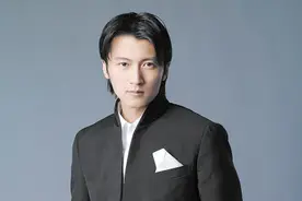 从摇篮到巅峰：谢霆锋的成长、爱情和演艺之旅图片