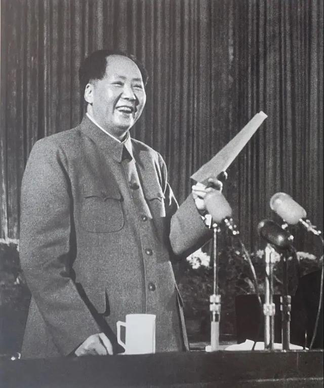 51年曾泽生从朝鲜回国，见过主席之后回家吩咐妻子：北京不能待了