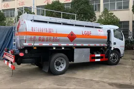 近期有关油罐车的新闻主要涉及油罐车运输乱象问题图片