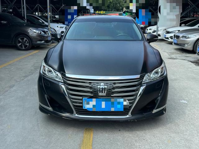 以下是关于14代皇冠的一些信息： • 历史