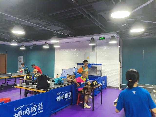 打乒乓球需要掌握哪些技巧