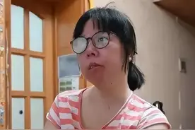 女博士怀孕后瘫痪在床，生下儿子后，丈夫：我们分开吧，我受不了图片