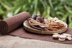 治疗糖尿病的神效方 【组成】： 黄芪，丹参，山药图片