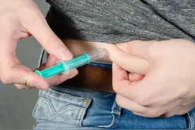 长期喝牛奶会造成胰岛素抵抗？糖尿病人适不适合喝牛奶...图片