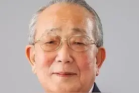 稻盛和夫说：“当别人不需要你的时候，要学会收回热情...图片