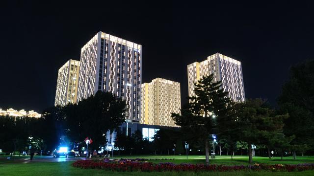 来包头的第三天，本想去看看黄河，没去成，附近转了转
