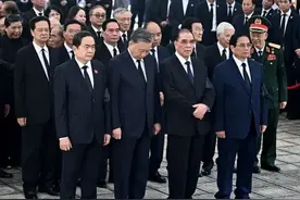 阮富仲时代结束，是苏林还是范明政上位？越南会变天吗？图片