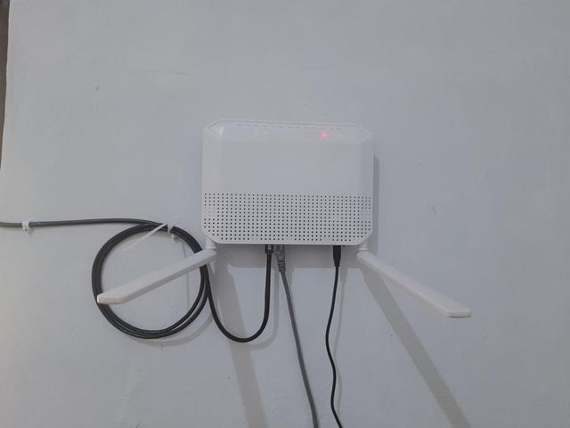 WiFi信号增强器真的有用吗？实测三大场景告诉你答案