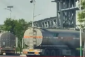 油车混装食用油现象图片