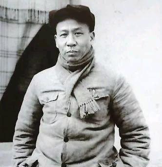 1939年，卫立煌想参加共产党，秘书告诉刘少奇，刘：你胆子不小啊