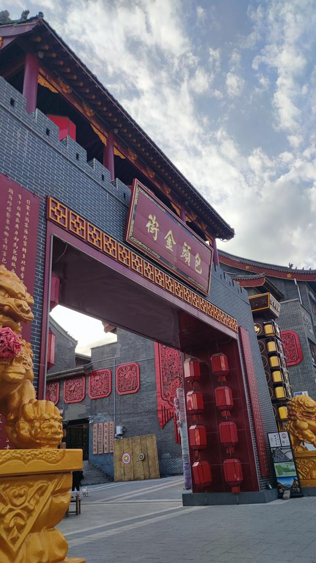 来包头的第三天，本想去看看黄河，没去成，附近转了转