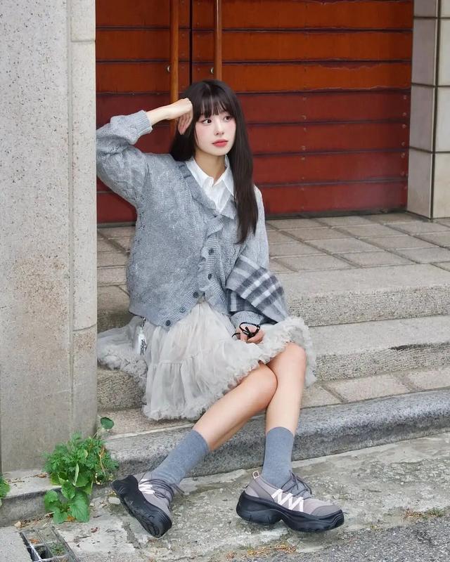 ins博主穿搭LOOK｜初秋7套甜美又个性的穿搭，太值得借鉴了！ | seoha.u